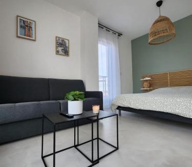 Lugrin Apartment | Studio lumineux avec grande terrasse et vue lac, Parking privé