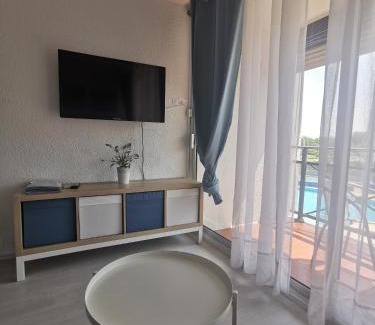 Le Grau-Du-Roi Apartment | Studio meublé 4 à 6 couchages residence le Lagon Bleu Le Grau du Roi