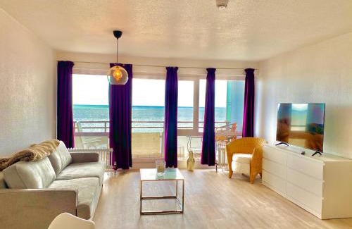 Scharbeutz Apartment | Studio mit Panorama-Meerblick und direkter Strandlage in Scharbeutz