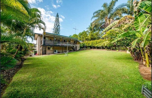Nambour Apartment | Studio near hospital, private bathroom and kitchen