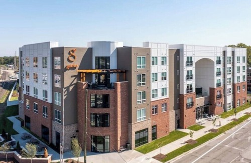 Urbana Apartment | Studio near UIUC/Yugo Guest Suites An