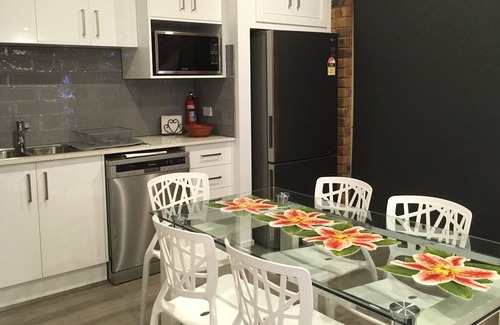 Melton South Apartment | Studio New and Modern Self-catering