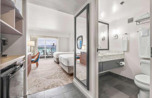 Ala Moana House | Studio Ocean View & Balcony 1118