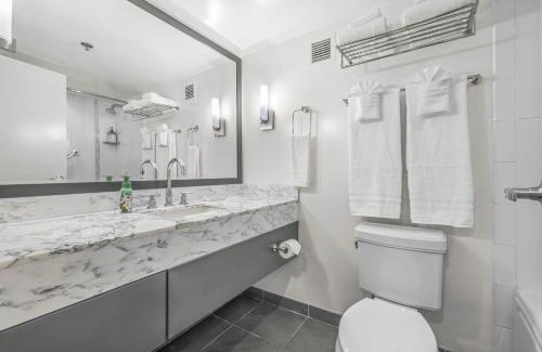 Ala Moana House | Studio Ocean View & Balcony 1118