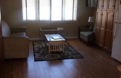 Misquamicut Apartment | Studio one block from Misquamicut Beach, Westerly Rhode Island