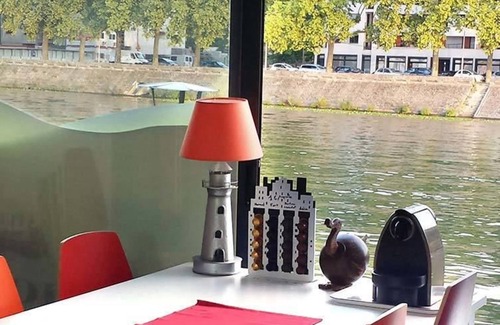 2nd Arrondissement Boat Rental | Studio Péniche Centre Lyon Insolite
