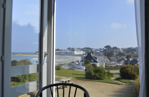 Trevou-Treguignec Apartment | Studio piscine et vue mer