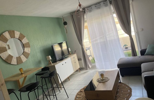 Brignoles Apartment | Studio pool ideal location Brignoles