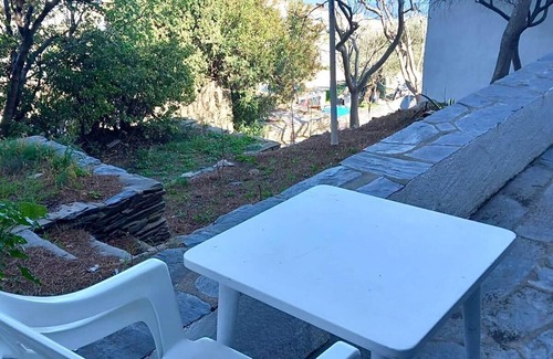 Portlligat Apartment | Studio Pour 2 Personnes à Cadaqués au Bord de Leau, Accès Piscine