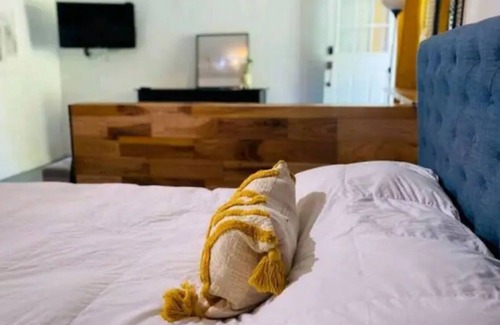 San Pablo Apartment | Studio Private Entrance and Pet Friendly