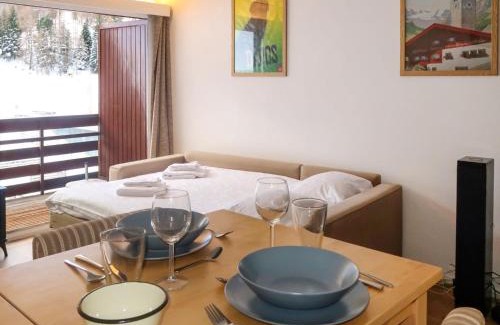 Noveli Apartment | Studio Rosablanche D12 by Interhome
