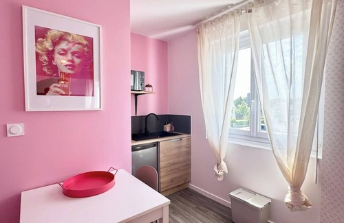 Queven Apartment | Studio rose & spa – Pause bien-être