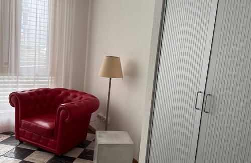 Neu-Ulm Apartment | Studio 'Schönste Lage An Der Donau 1' with Wi-Fi