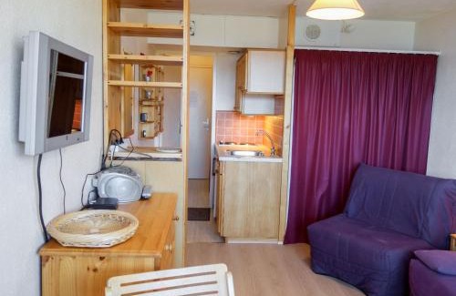 Le Corbier Apartment | Studio Soyouz Vanguard-81 by Interhome
