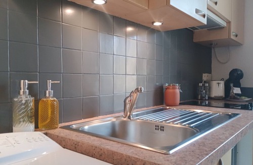 L'Isle-sur-la-Sorgue House | Studio Spa & Garden