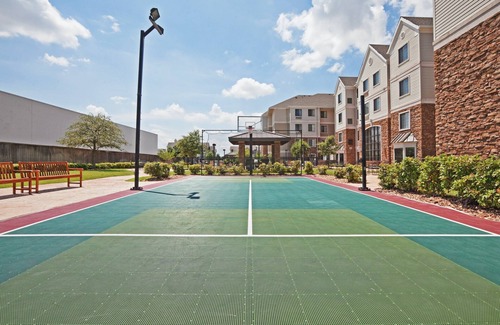 South Tulsa Apartment | Studio Suite in Tulsa | FREE Breakfast + Fitness Center
