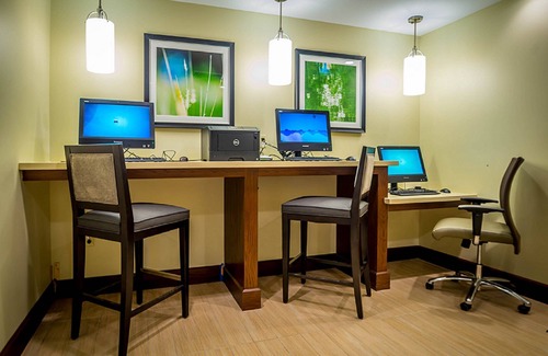 Dearborn Apartment | Studio Suite | Indoor Pool, Hot Tub, Free Wi-Fi