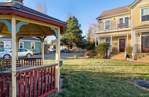 Friday Harbor Apartment | Studio suite near downtown (Argyle Suites-HSB)