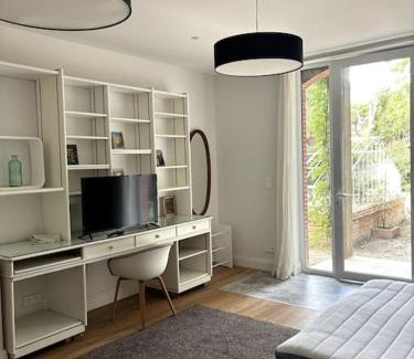 Lafourguette Apartment | Studio terrasse Villa Odette