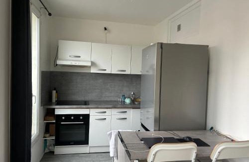 Le Kremlin-Bicetre Apartment | Studio très lumineux et équipée en pleine avenue !