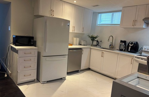 Grand River South Apartment | Studio unit with one bedroom double bed and one sofa bed