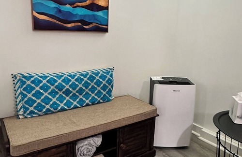 Arcadia Apartment | Studio w/Kitchen & Hi-Speed WiFi in Beverly Hills Close to Hospitals for work!