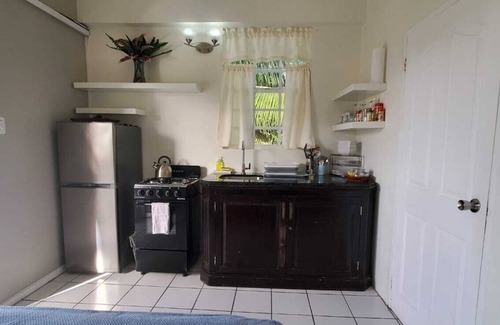 Charlotte Apartment | Studio w Pool Near IGY Marina, Beach & Amenities