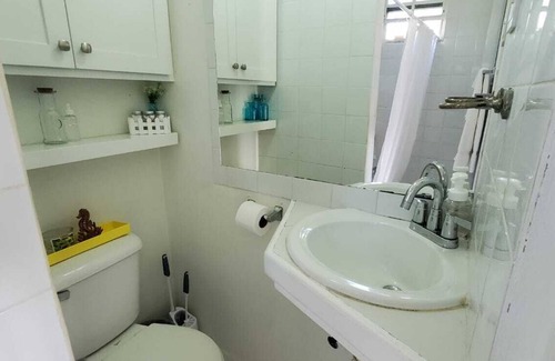 Charlotte Apartment | Studio w Pool Near IGY Marina, Beach & Amenities
