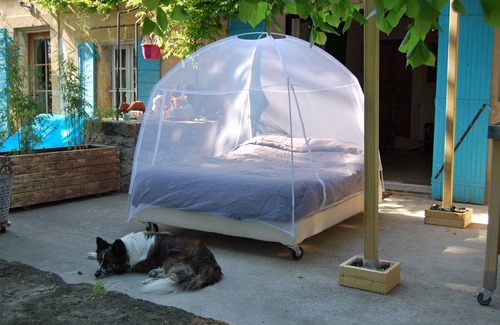 Salon-de-Provence Apartment | Studio with indoor and outdoor kitchens, salt pool (5X10), trampoline