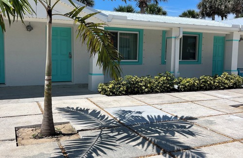 Melbourne Beach Apartment | Studio with kitchen and steps from beach access steps in Melbourne Beach Florida