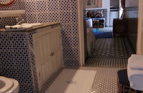 Layoun Apartment | Studio with pool and parking in fes medina