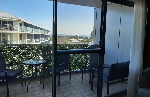 The Entrance Apartment | Studio with Pool, Spa and Gym