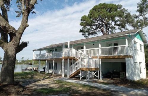 New Warrington Apartment | Studio with Private Beach on Bayou Grande