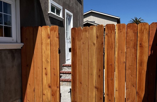 Burbank Apartment | Studio with private entrance and private backyard