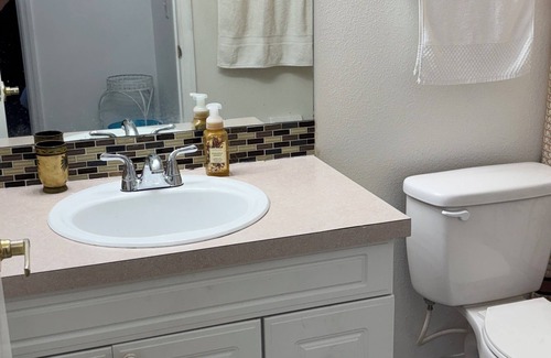 Regal Palms Apartment | STUDIO WITH PRIVATE ENTRANCE!