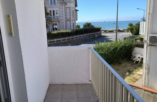 Royan Apartment | Studio with sea view Plage Grande Conche + Balcony with sea view 30m from beach