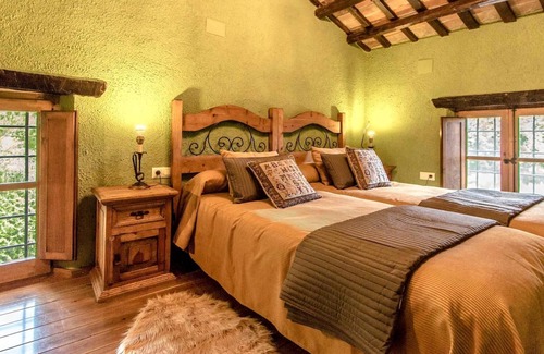 Sant Feliu de Buixalleu Villa | Stunning Costa Brava mountain retreat - beach 30km