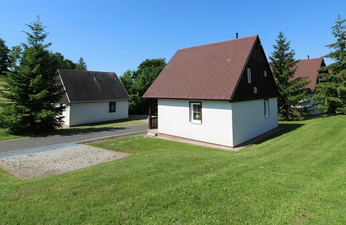 Rudnik House | Stunning private villa for 6 guests with WIFI, pool, TV, terrace, pets allowed and parking