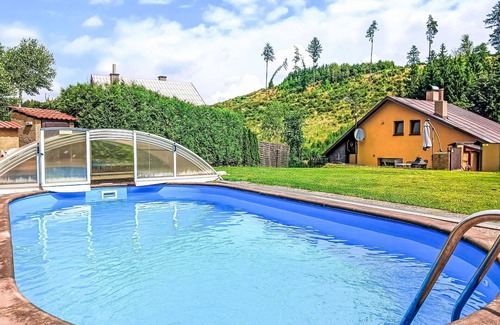Stare Buky House | Stunning private villa with private pool, WIFI, hot tub, TV, terrace, pets allowed and parking