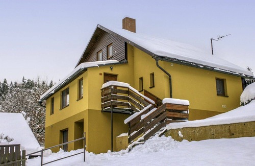 Stare Buky House | Stunning private villa with private pool, WIFI, hot tub, TV, terrace, pets allowed and parking
