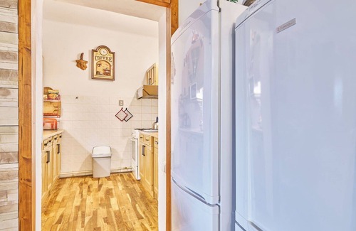 Lanov Villa | Stunning private villa for 12 people with private pool, WIFI, TV, terrace and parking