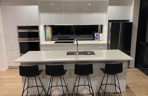 Somerset House | Stunning 1-bedroom home in the enchanting Sierra Foothills