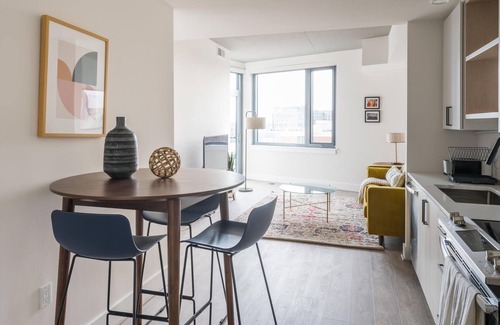 Navy Yard Apartment | Stunning 1 BR in South Capitol Near Metro