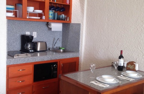 Zona Hotelera Apartment | Stunning 180° Sea View! Be on the Beach In 90 Seconds! WIFI! Just Renovated!