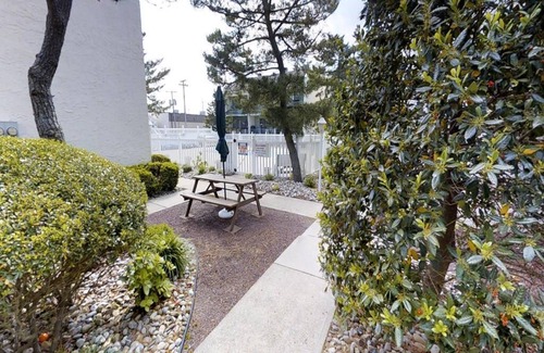 North Beach Haven Condo | Stunning 2 bedroom condo in Ship Bottom 14015