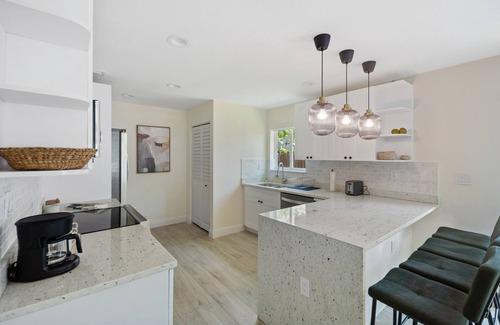 Royal Poinciana House | Stunning 3 BDR Beach House + Private Yard in Miami