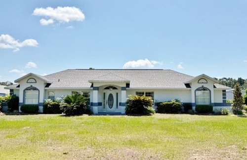 Fellowship House | Stunning 3 BR Ocala home close to WEC