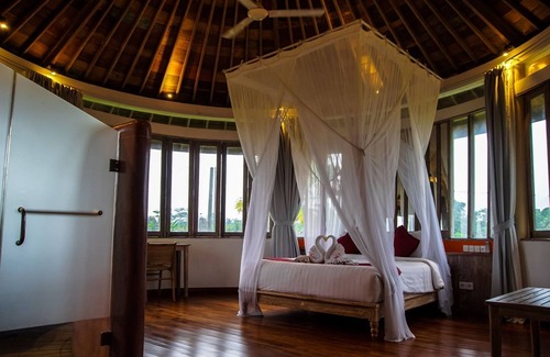 Singakerta Villa | Stunning 3 BR Villa inside the amazing rice field with private pool