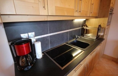 Bisanne 1500 Apartment | Stunning 3-Room Apartment for 6 with Pool Access in Bisanne 1500
