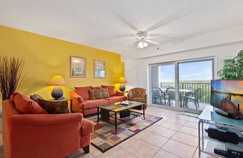 New Smyrna Beach Condo | Stunning 3 Bedroom 2 Bath Condo with gorgeous views of the estuary OW7-404